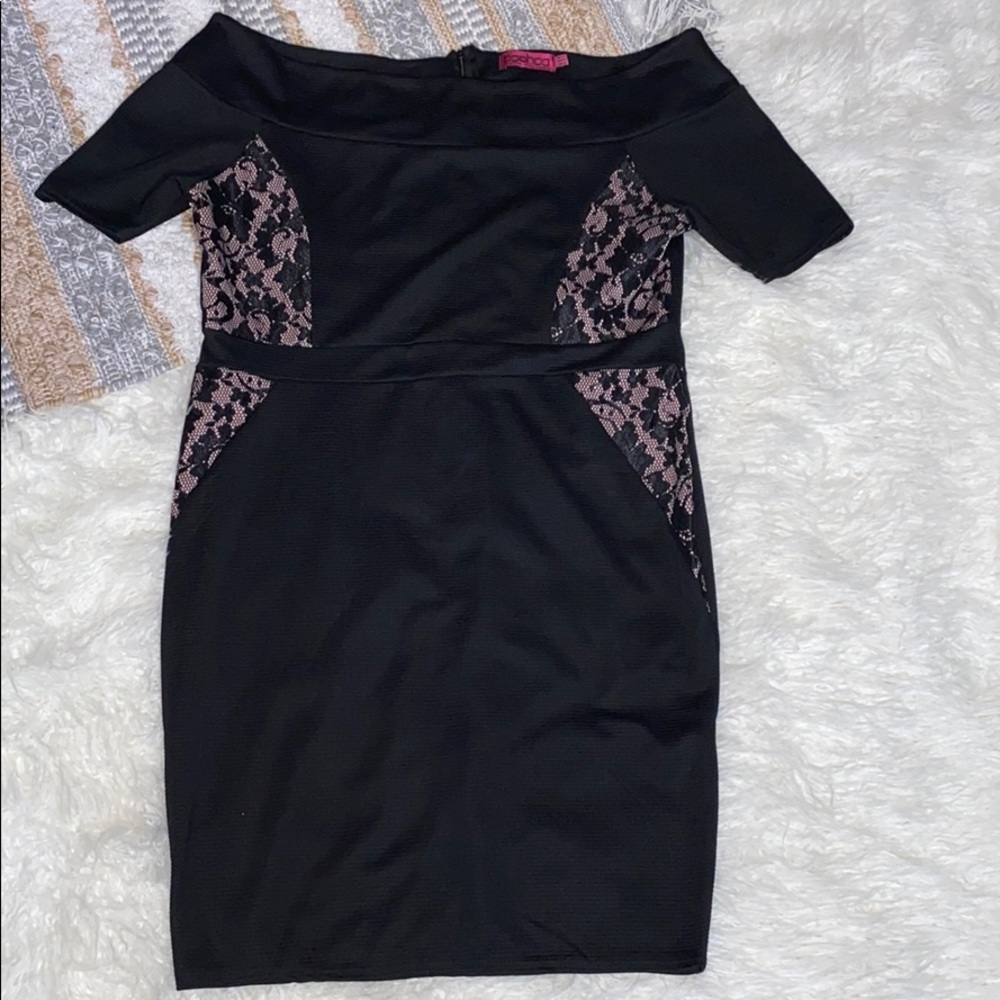 NWOT BOOHOO Plus Off Shoulder Black Bodycon Dress